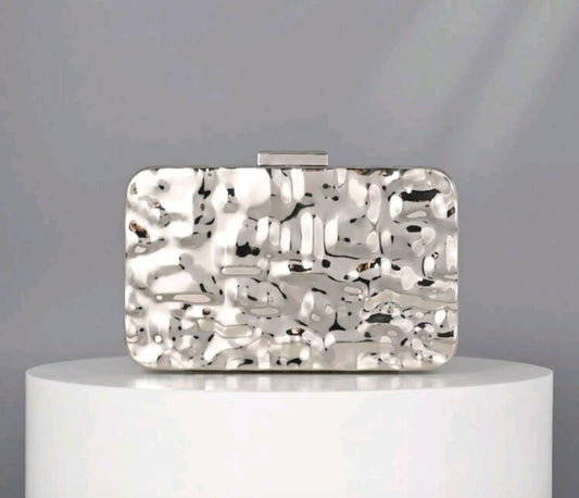 Luxe metal box bag with chain
